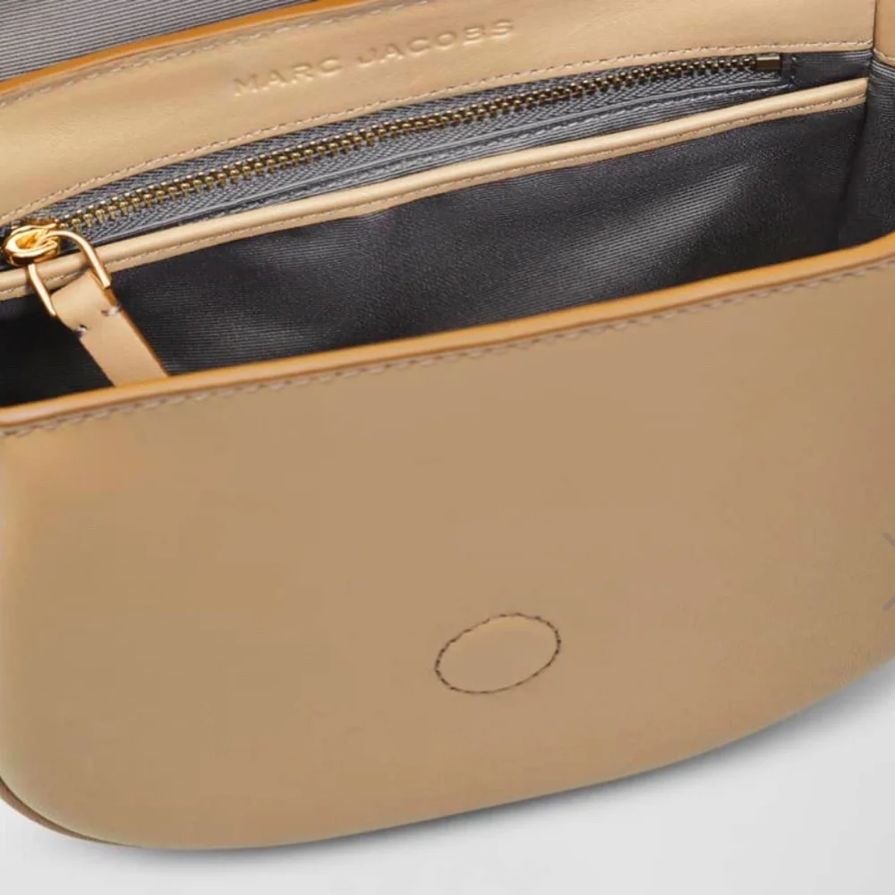 NWT $375 Marc Jacobs The Saddle Bag in Camel Leather!